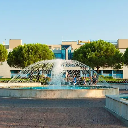 דירה One-bedroom Near River 8