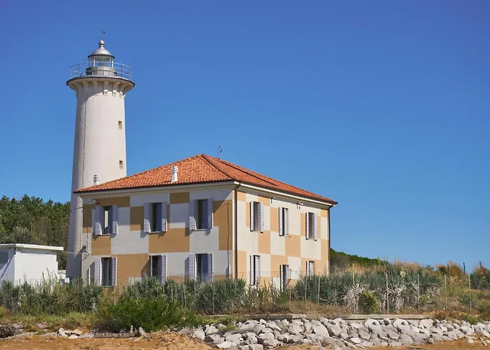 One-bedroom Near River 8 *