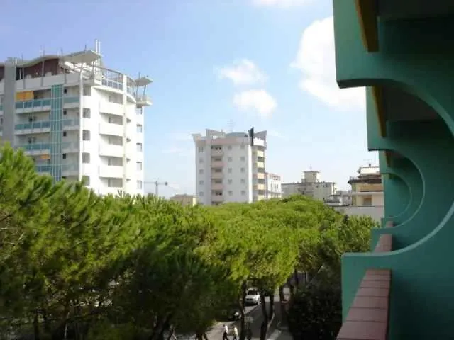 One-bedroom Near River 8