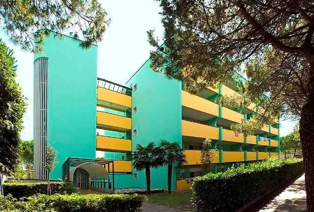 Apartment One-bedroom Near River 8